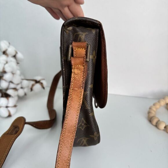 ✅AUTHENTIC✅LOUIS VUITTON SAINT CLOUD GM - Picture 8 of 17